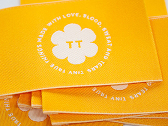 Étiquettes de logo premium 25mm