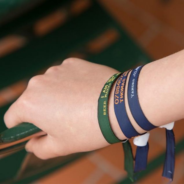 10mm breed polsbandje voor kinderen SOS polsbandje met plastic sluiting